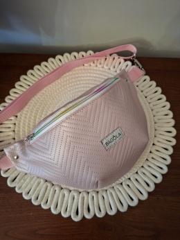 NERKA PUDROWY RÓŻ ROZMIAR L